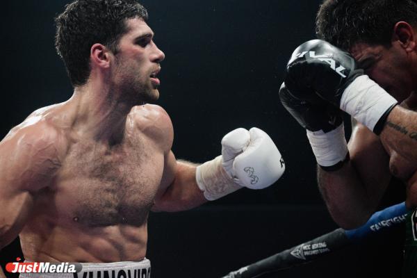 Боксер RCC получил право оспорить титул чемпиона мира в тяжелом весе - Фото 1