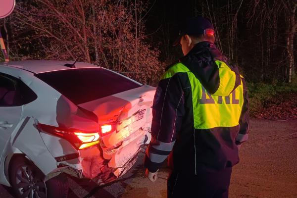 В Ревде перед «зеброй» женщина-водитель «Лифана» «догнала» «Хёндэ». Пострадали три человека - Фото 1
