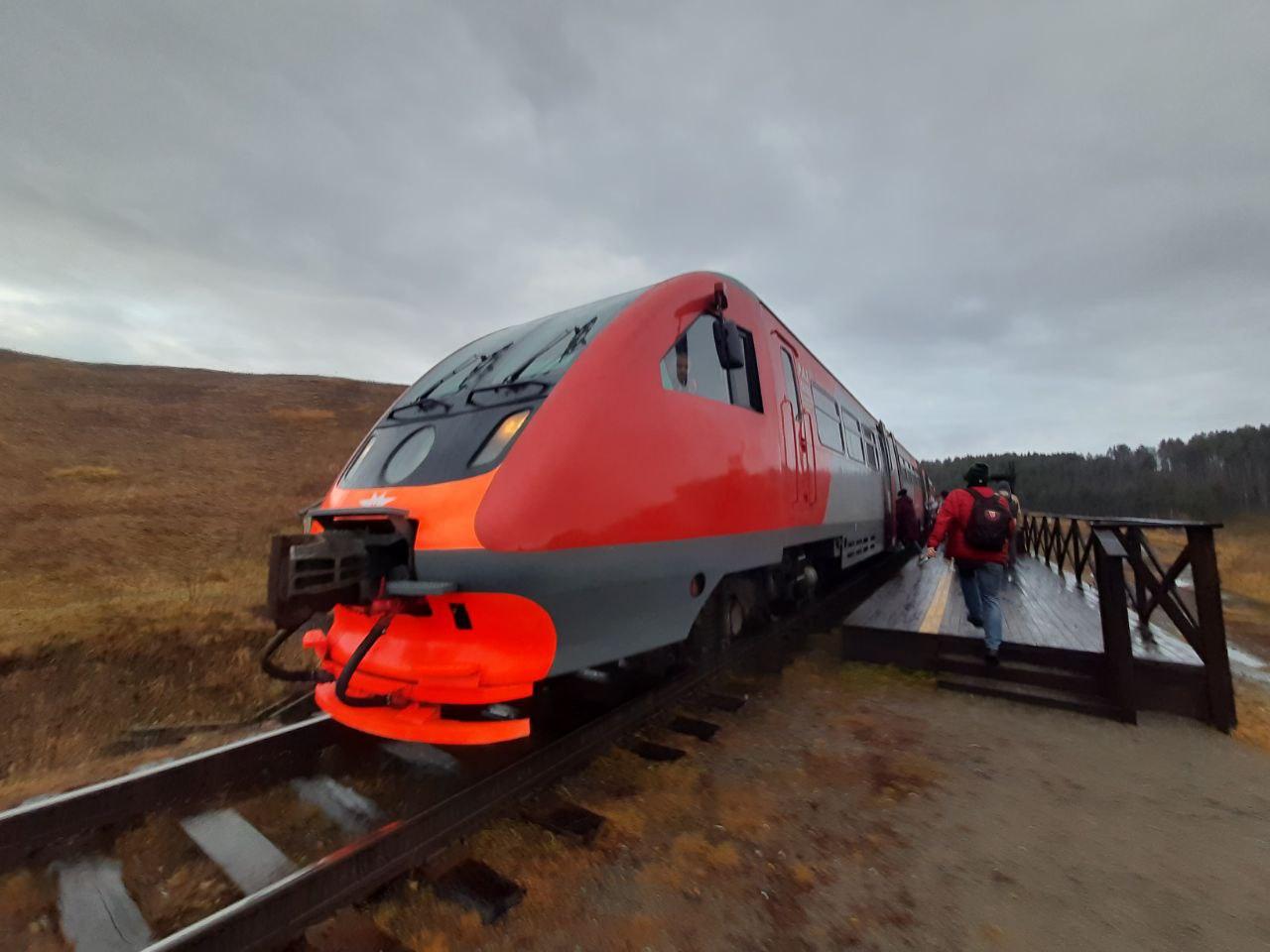 Перевозки пассажиров на СвЖД в октябре выросли на 2,1% - Фото 1