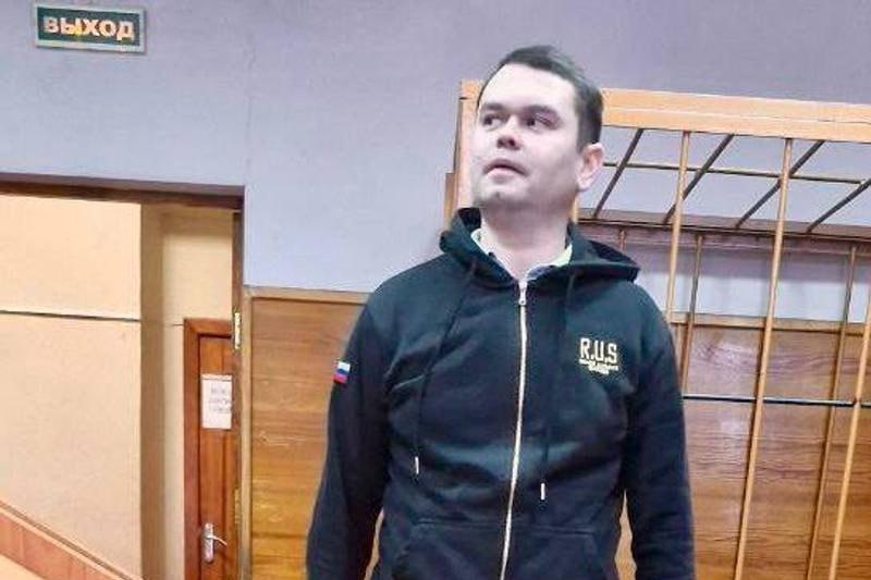 В Екатеринбурге отправили в колонию экс-борца с коррупцией Евгения Мальцева - Фото 1