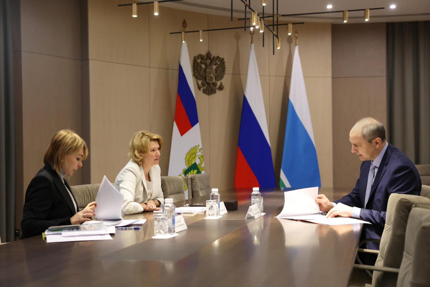 Денис Паслер сообщил о планах по строительству семи молочных ферм - Фото 1