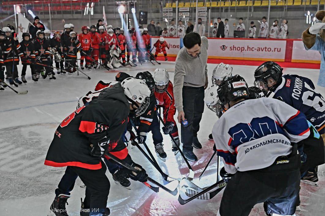 В Верхней Пышме проходят игры детского хоккейного турнира «Кубок Урала» - Фото 1