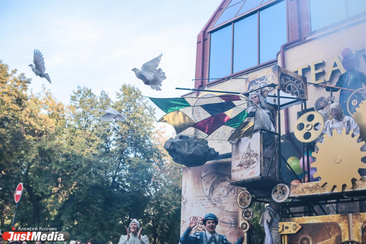 Екатеринбургский театр кукол станет доступнее для людей с особенностями слуха - Фото 1