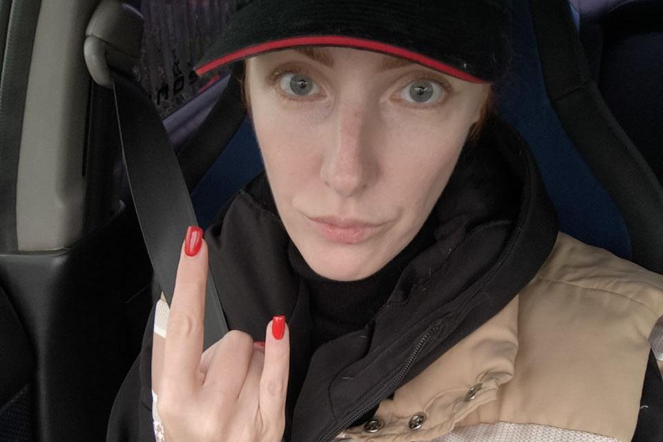 Врачи Екатеринбурга после страшного ДТП спасли байкерше ноги - Фото 1