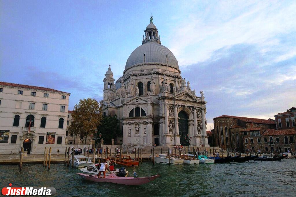 В Италии на Грету Тунберг и еще 36 участников движения Extinction Rebellion завели дело  - Фото 1