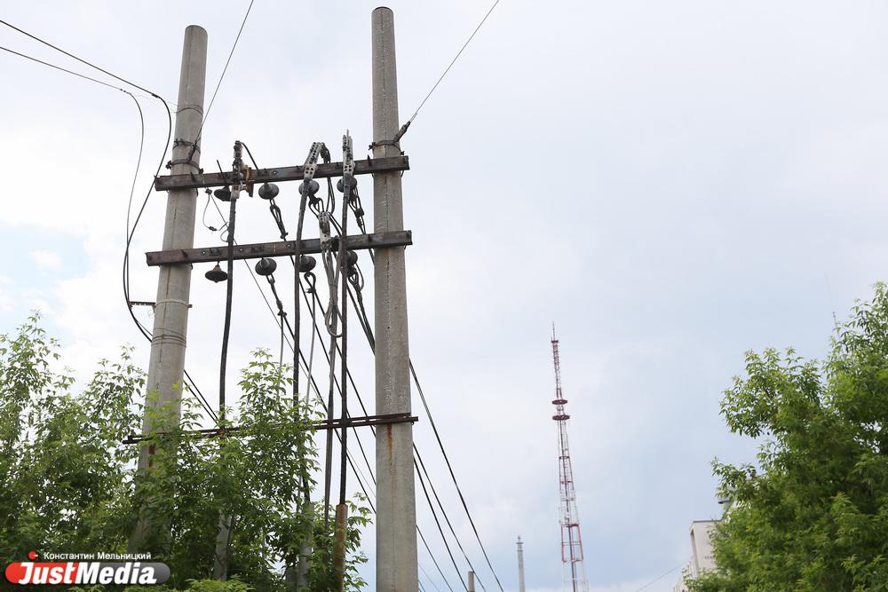 «Россети Урал» выявили 12 тысяч незаконных объектов телеком-оборудования на своих ЛЭП в Свердловской области - Фото 1