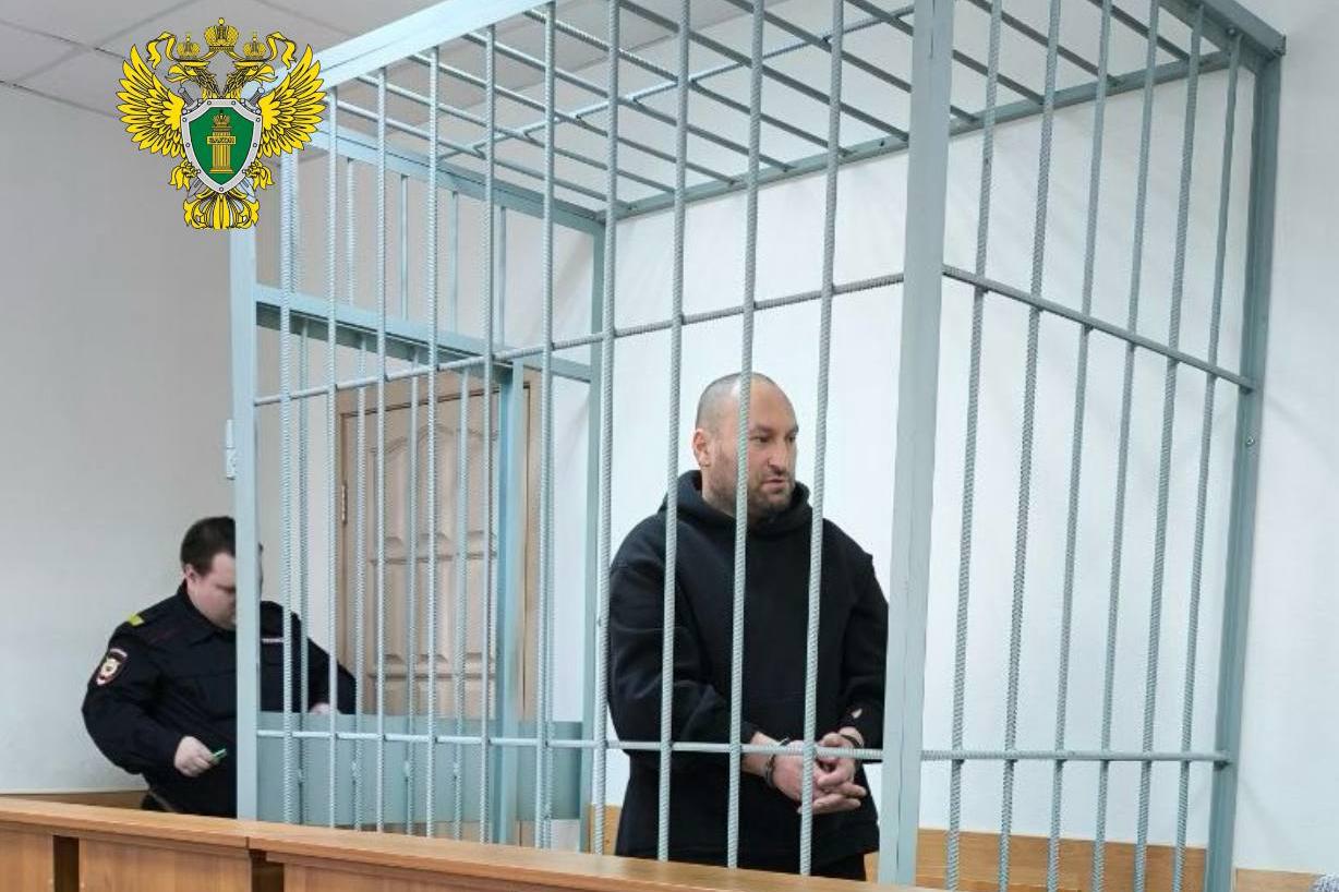 Водителя, который под наркотой насмерть сбил школьницу в Новоуткинске, отправили в СИЗО - Фото 1