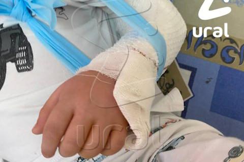 В Екатеринбурге в детской комнате ресторана «Мама» четырехлетний ребенок сломал руку - Фото 1