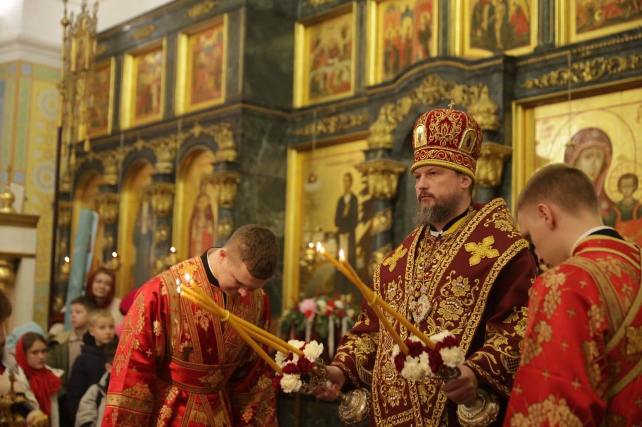 Девять архипастырей со всего мира приехали на Урал в День святой Екатерины - Фото 1