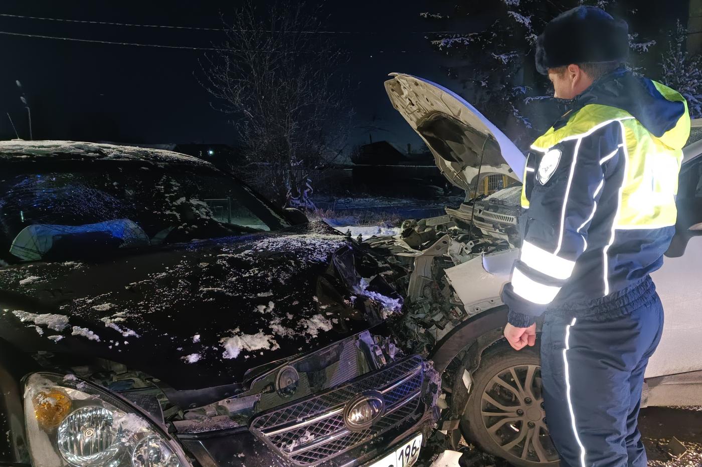 В Ревде пьяный водитель иномарки устроил ДТП, где пострадали папа и 12-летний сын  - Фото 1