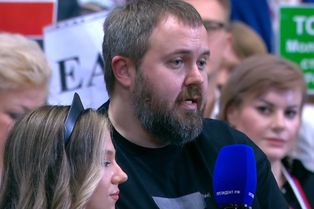 Блогер Wylsacom спросил у Владимира Путина, нужно ли было создавать мессенджер Max - Фото 1