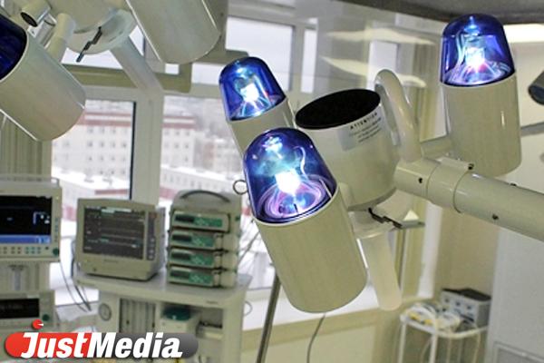 В Екатеринбурге врачи спасли 22-летнюю девушку, которая попала в страшную аварию - Фото 1