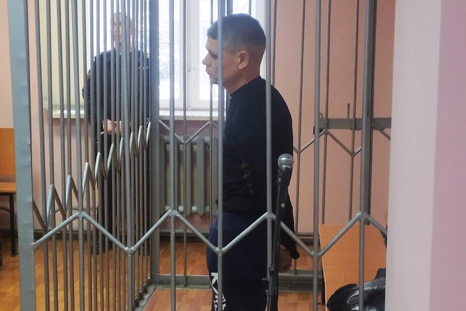 Суд отправил в колонию шутника с муляжами гранат из Полевского - Фото 1