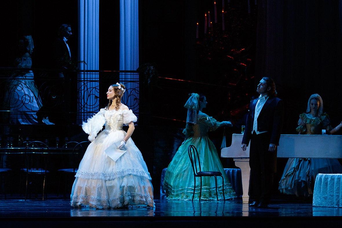 Солистка Урал Оперы Наталья Мокеева стала Заслуженным артистом РФ - Фото 1