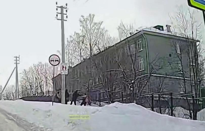 Глава СКР взял на конроль проверку по делу об избиении школьника подростками в Нижнем Тагиле - Фото 1