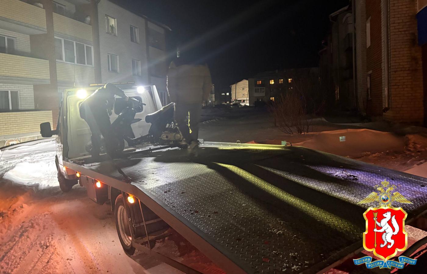 В поселке Пышма ДПС поймала 13-летнего подростка на скутере - Фото 1