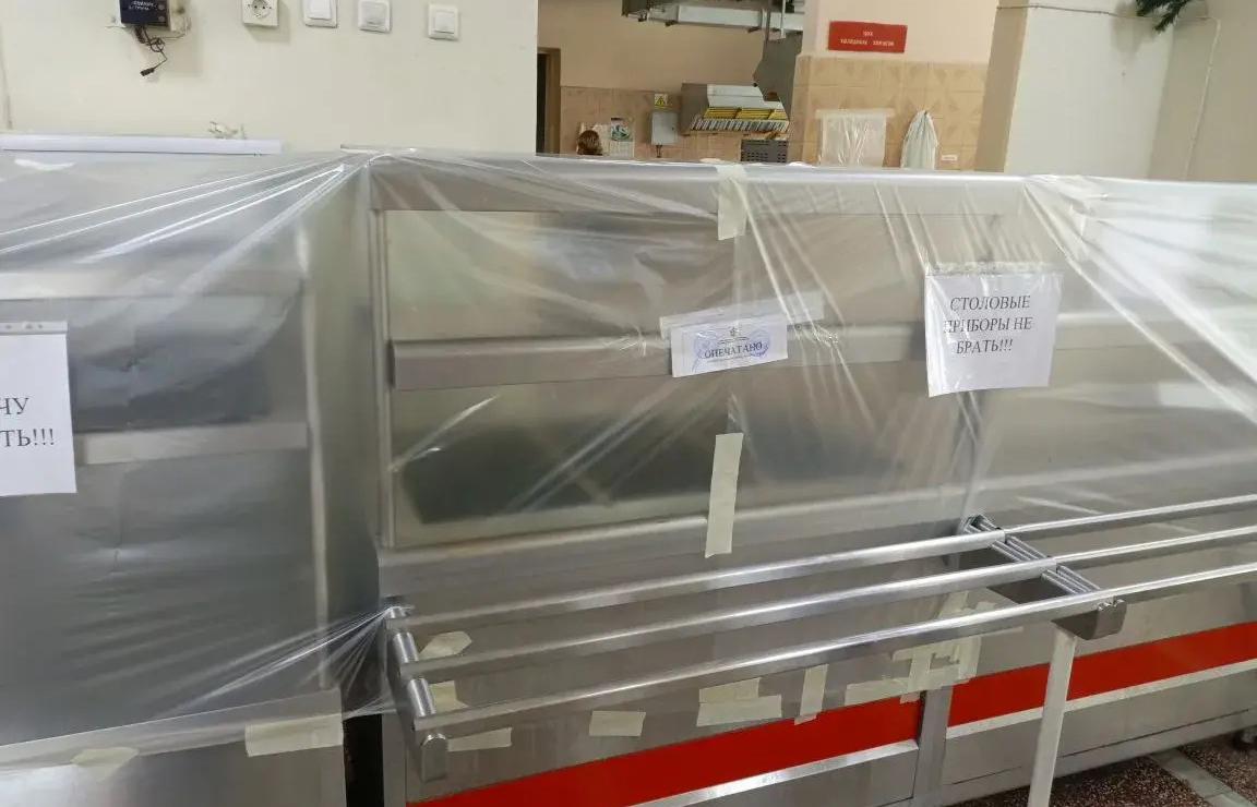 В Екатеринбурге приставы закрыли пищеблок музыкальной школы на Антона Валека - Фото 1