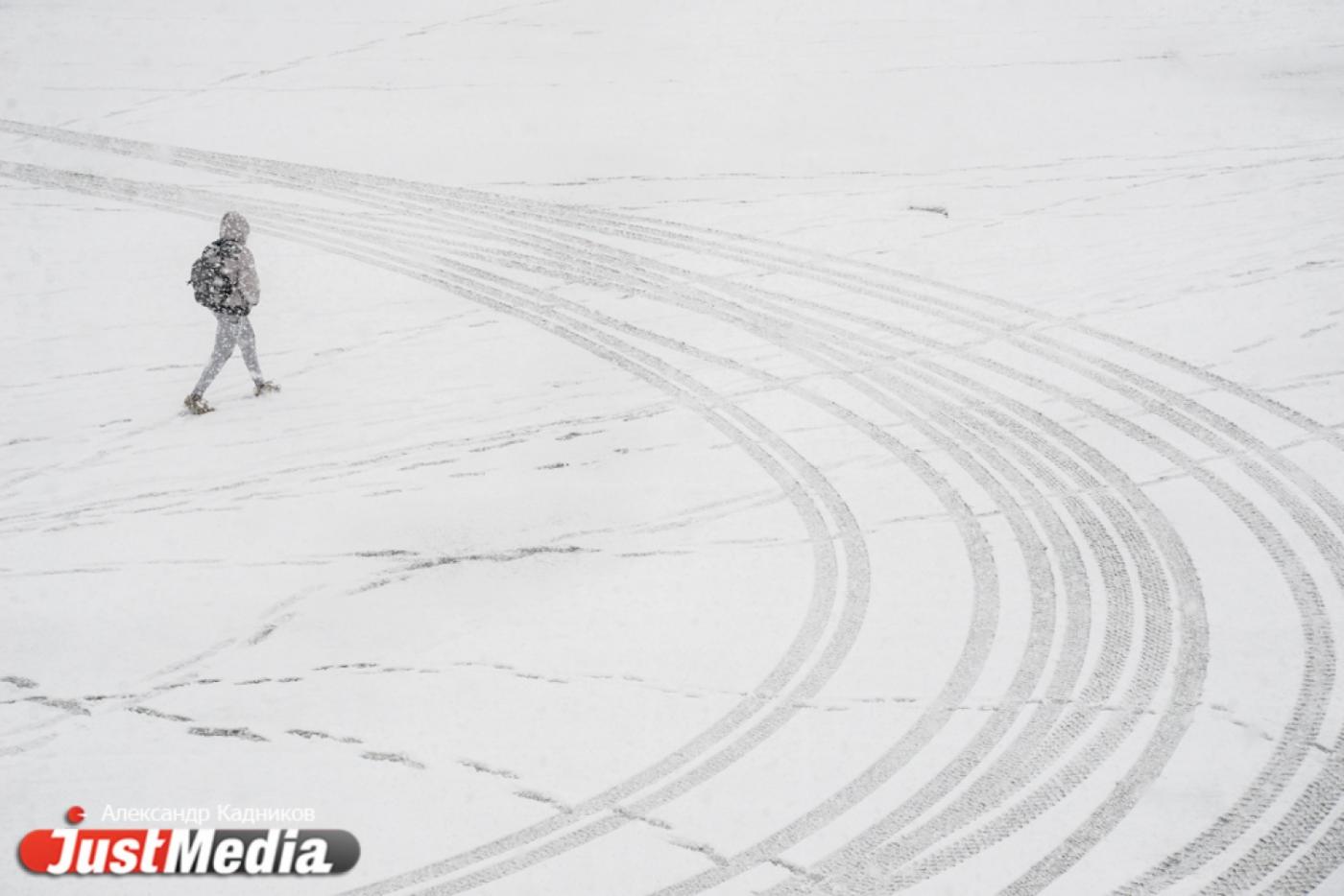 До выходных в Екатеринбурге будут морозно и снег - Фото 1