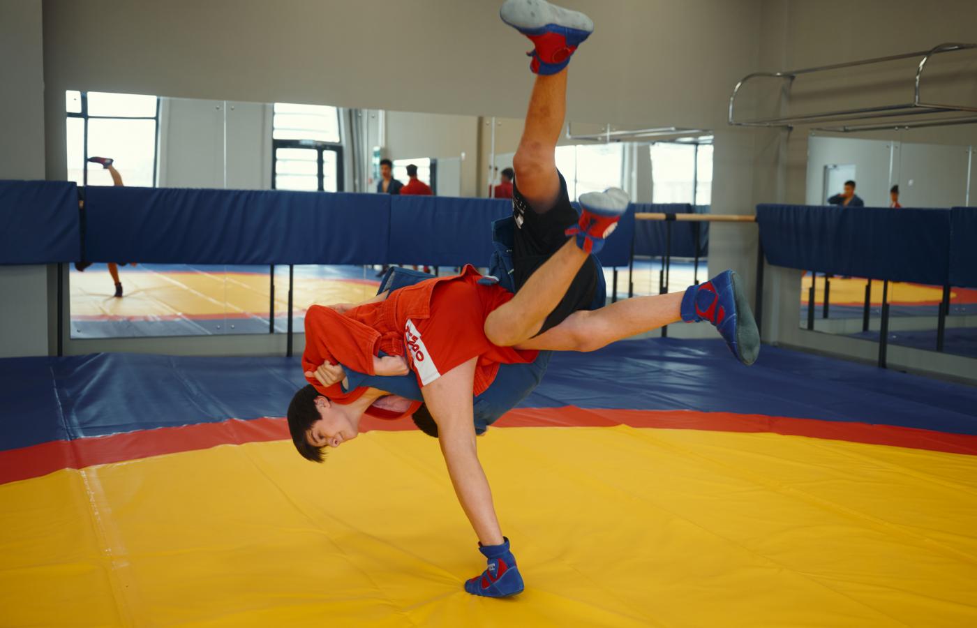 В поселке Исеть появился новый ФОК с залом для занятий самбо - Фото 1