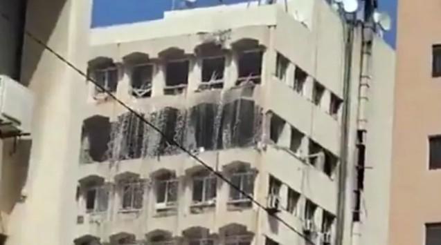 Во время удара Израиля по жилому дому на юге Ливана погибли люди - Фото 1