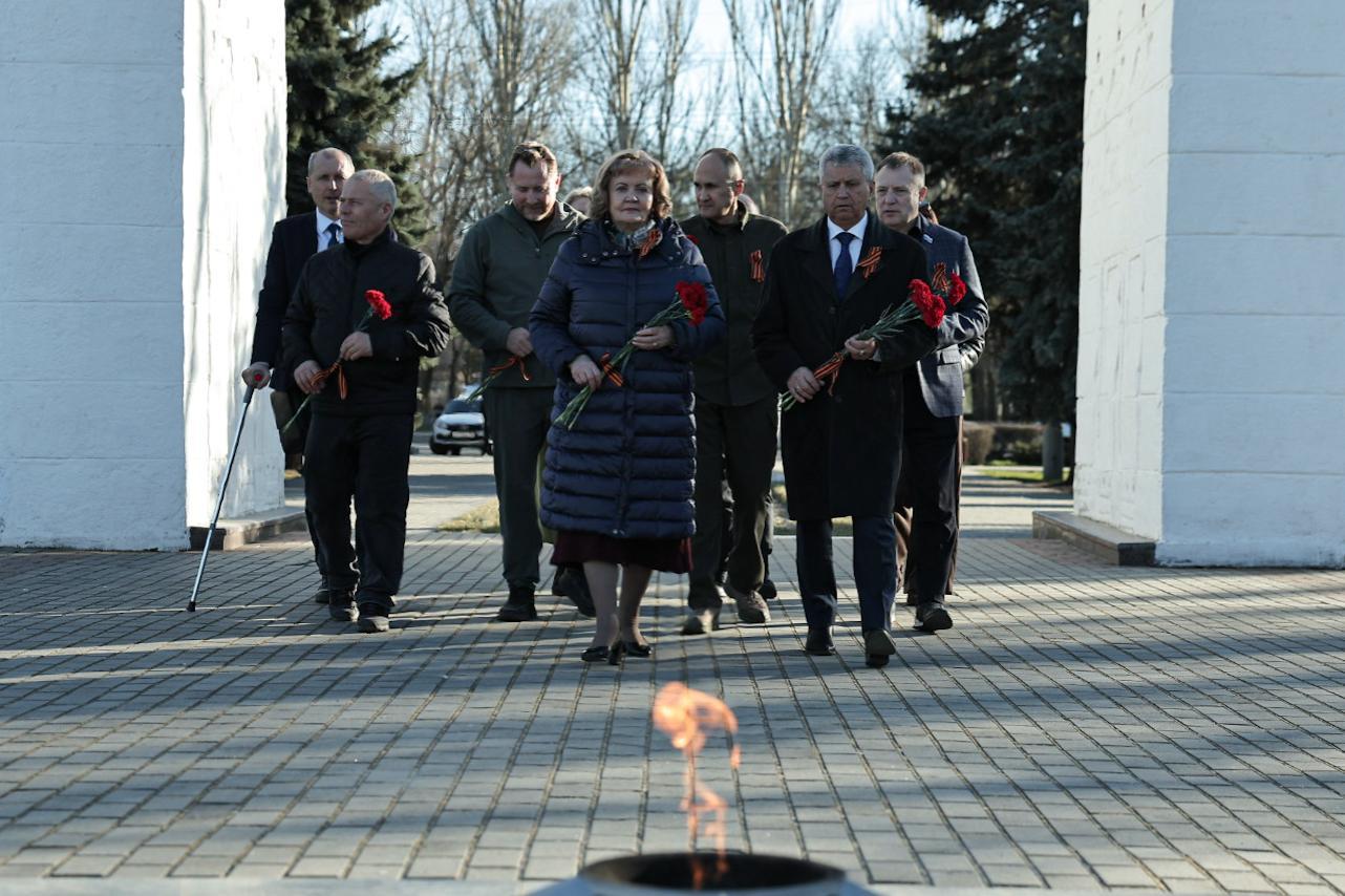 Свердловская делегация доставила в Запорожье 50 тонн гуманитарного груза - Фото 1