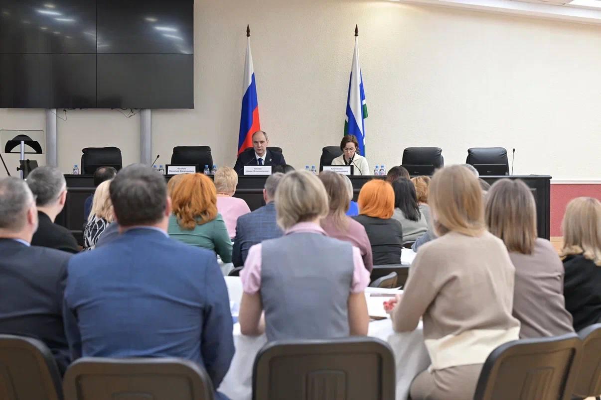 Денис Паслер поручил обеспечить на сентябрьских выборах прозрачность и открытость голосования - Фото 1