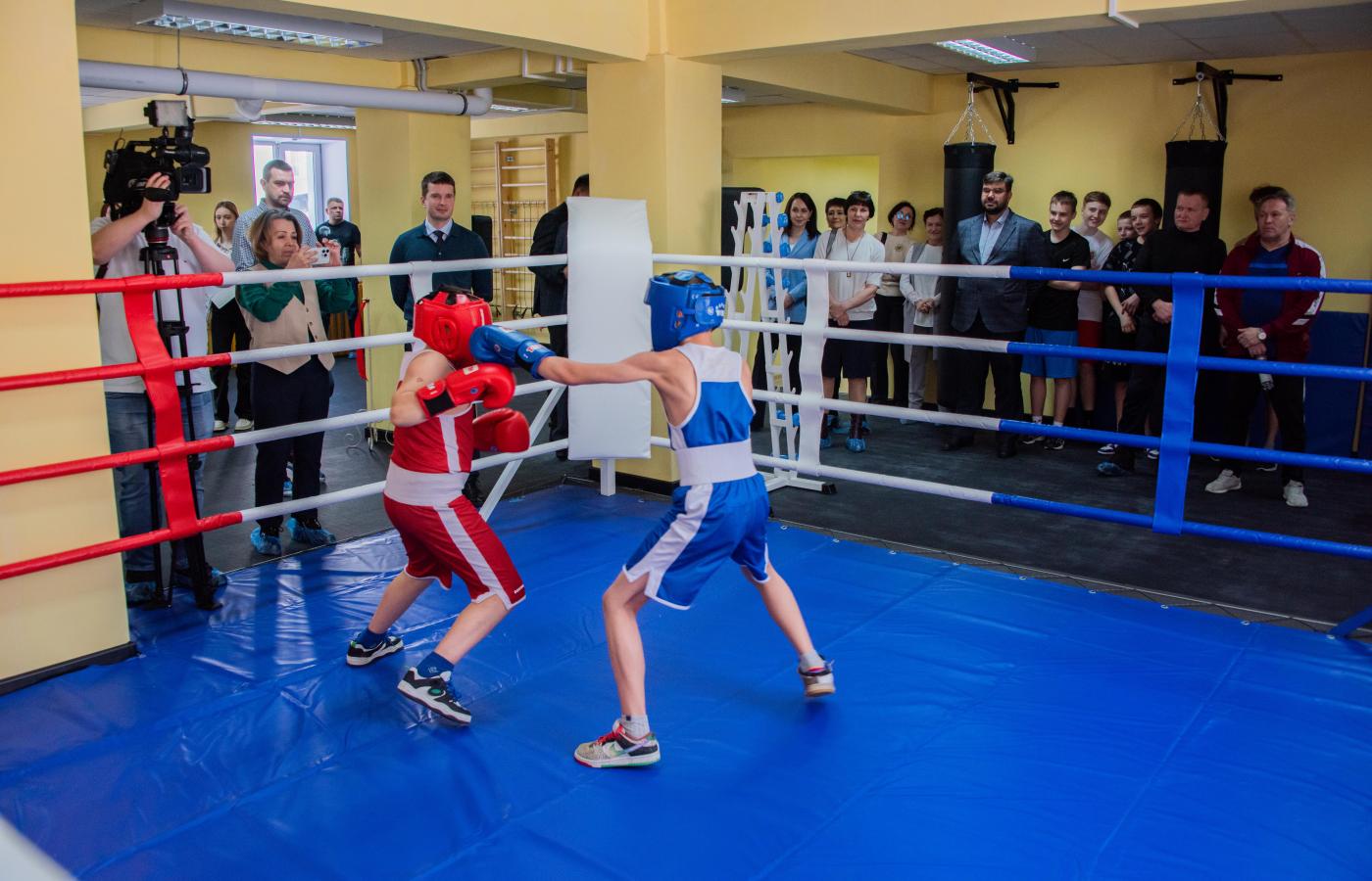 В Кушве открылся современный зал бокса - Фото 1