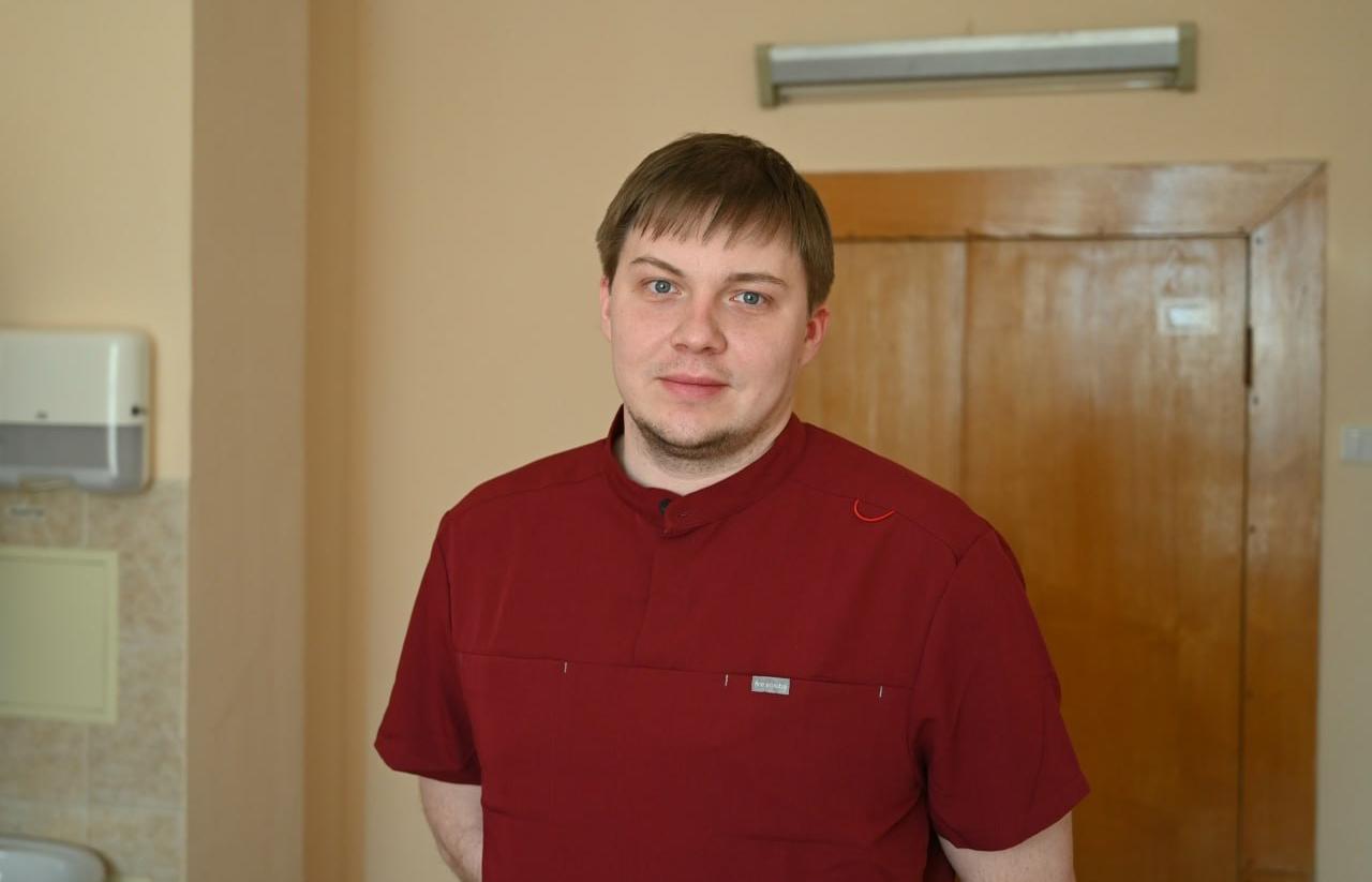 В Екатеринбурге врач-уролог спас жизнь мужчине с инфактом - Фото 1