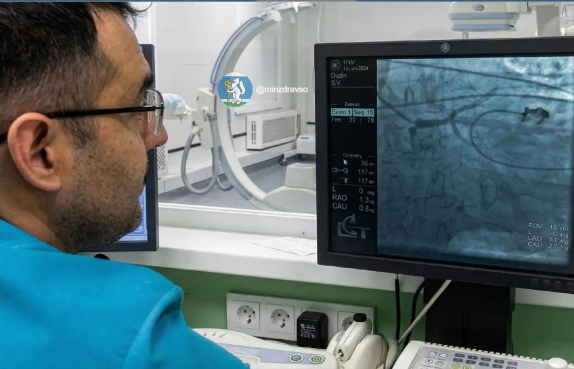 В Серовской больнице спасли пациента с опасным кровотечением всего за 15 минут - Фото 1