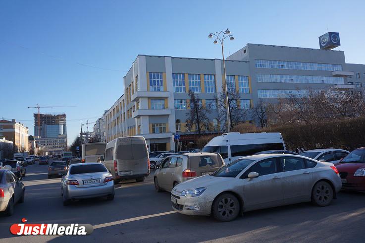 Власти Екатеринбурга сделают улицу Пушкина частично пешеходной - Фото 1