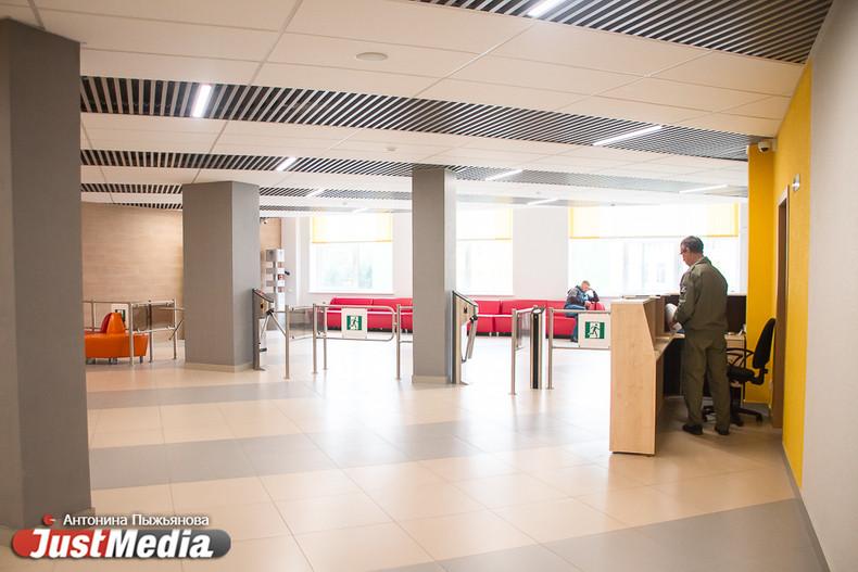 Школьные охранники в Екатеринбурге станут зарабатывать больше - Фото 1