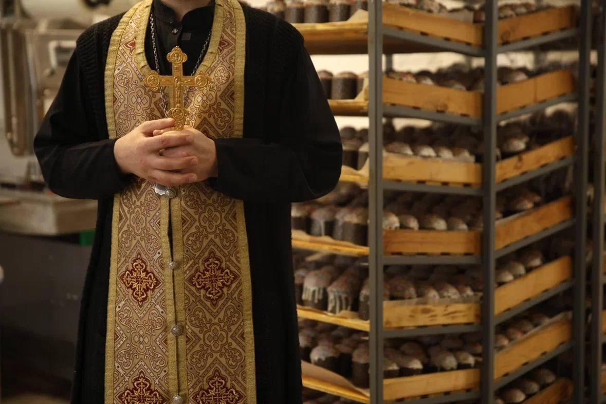 Медработники Свердловской области получат 5 тысяч куличей на Пасху - Фото 1