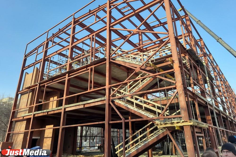 Крупный тюменский застройщик судится с екатеринбургской фирмой из-за стройки в Липецке - Фото 1