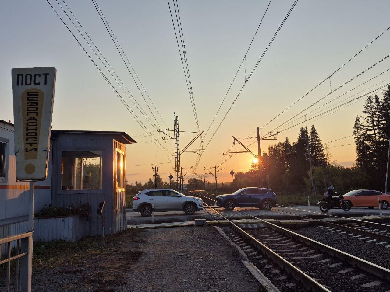 Свыше 140 железнодорожных переездов обновит СвЖД в 2026 году - Фото 1