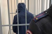 В Екатеринбурге 20-летнего мигранта, обвиняемого в жестоком убийстве матери, отправили в СИЗО