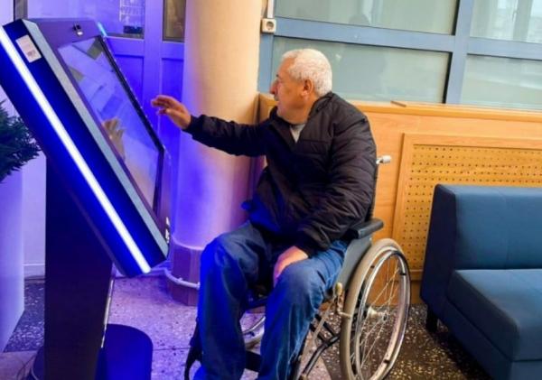 Более 18 тысяч маломобильных пассажиров получили помощь по сопровождению на вокзалах СвЖД в январе – октябре - Фото 1