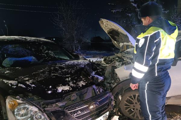 В Ревде пьяный водитель иномарки устроил ДТП, где пострадали папа и 12-летний сын  - Фото 1