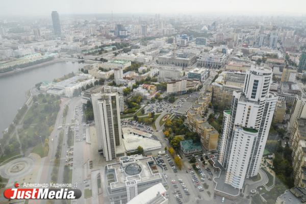 В 2025 году Екатеринбург посетили рекордные 1,8 млн туристов. - Фото 1