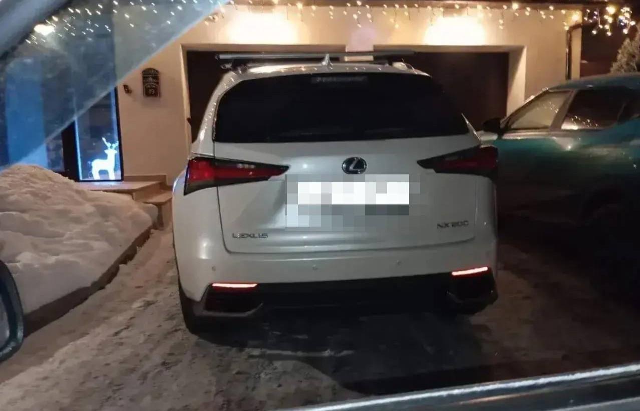 В Оренбурге осудили 69-летнего пенсионера, который поджег чужой «Лексус» - Фото 1