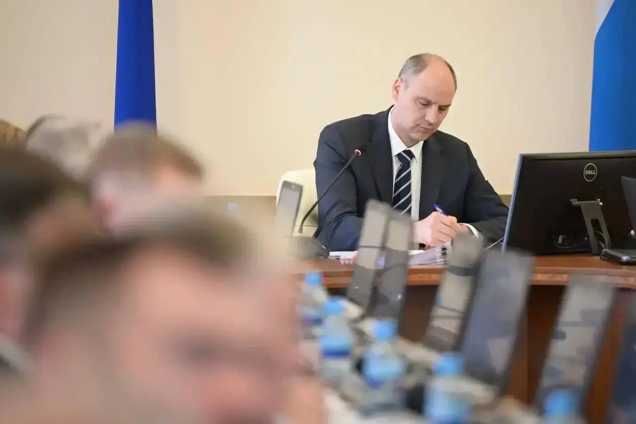 Денис Паслер удвоил финансирование программы расселения аварийного жилья - Фото 1