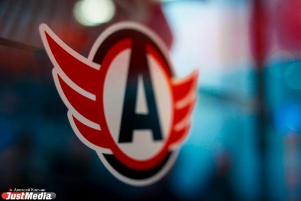 Сразу шесть хоккеистов покинули «Автомобилист» - Фото 1