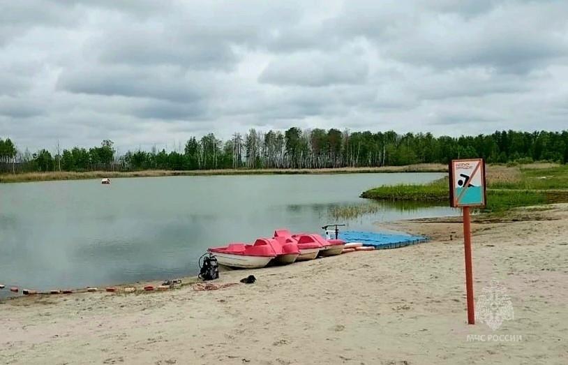 В Тюменской области в озере у турбазы утонул мужчина - Фото 1