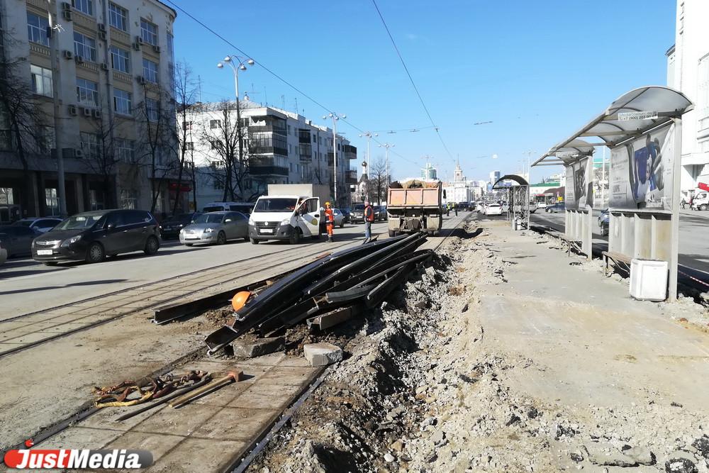 На пять дней изменится схема движения транспорта на Уралмаше - Фото 1