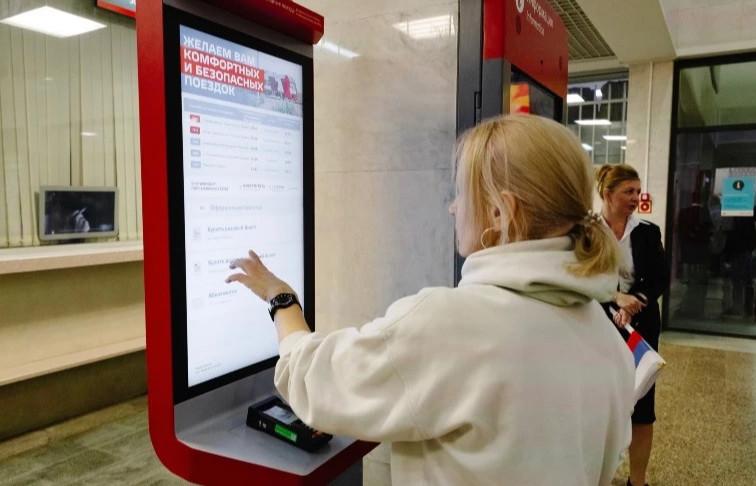 Новые терминалы для покупки билетов на электрички установили в Свердловской области - Фото 1