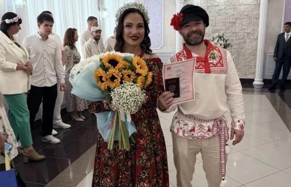 Пять новых семей создали свердловчане в рамках Фестиваля национальных свадеб - Фото 1