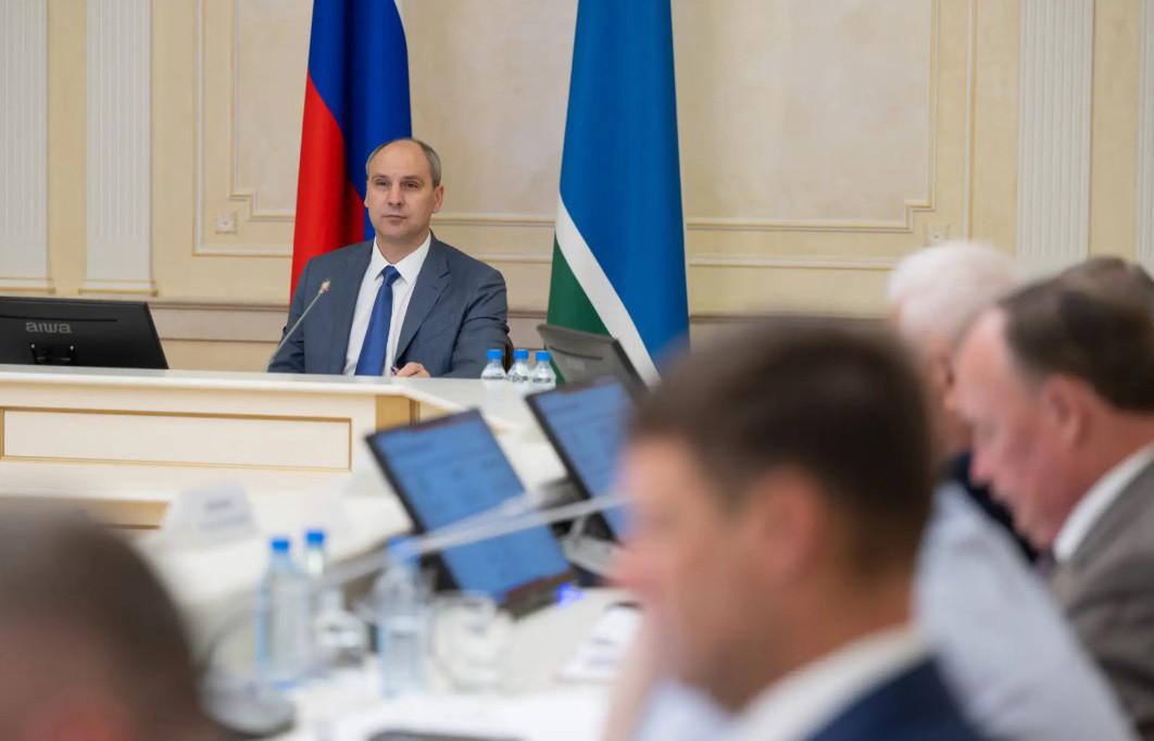 Усилить безопасность объектов, задействованных в проведении Единого дня голосования, поручил Денис Паслер - Фото 1