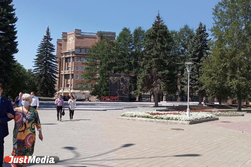 Подростков обстреляли из здания бывшей гостиницы «Мадрид» в Екатеринбурге - Фото 1