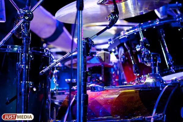 СвЖД назначила скоростную электричку для гостей фестиваля «УралТерраДжаз» в Камышлове  - Фото 1
