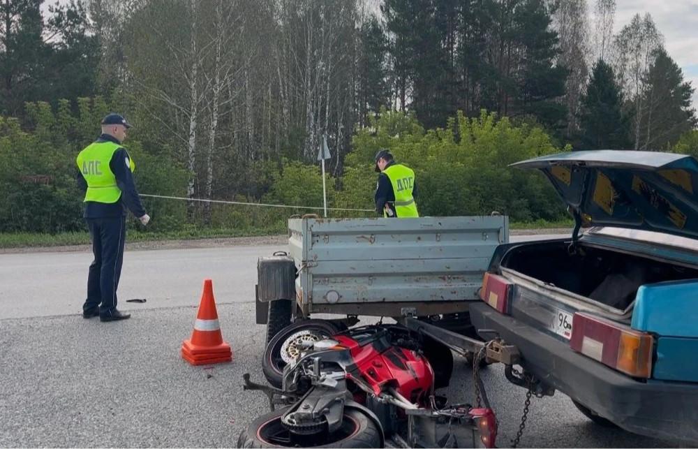 В ДТП с легковушкой погиб мотоциклист под Полевским - Фото 1