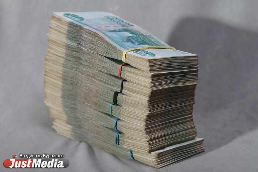 На 200 тысяч рублей оштрафовал суд владельца «резиновой квартиры» в Березовском - Фото 1